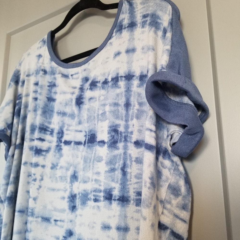 Lucky Brand Blue & White Tie Dye Top Size 3x - Picture 2 of 8
